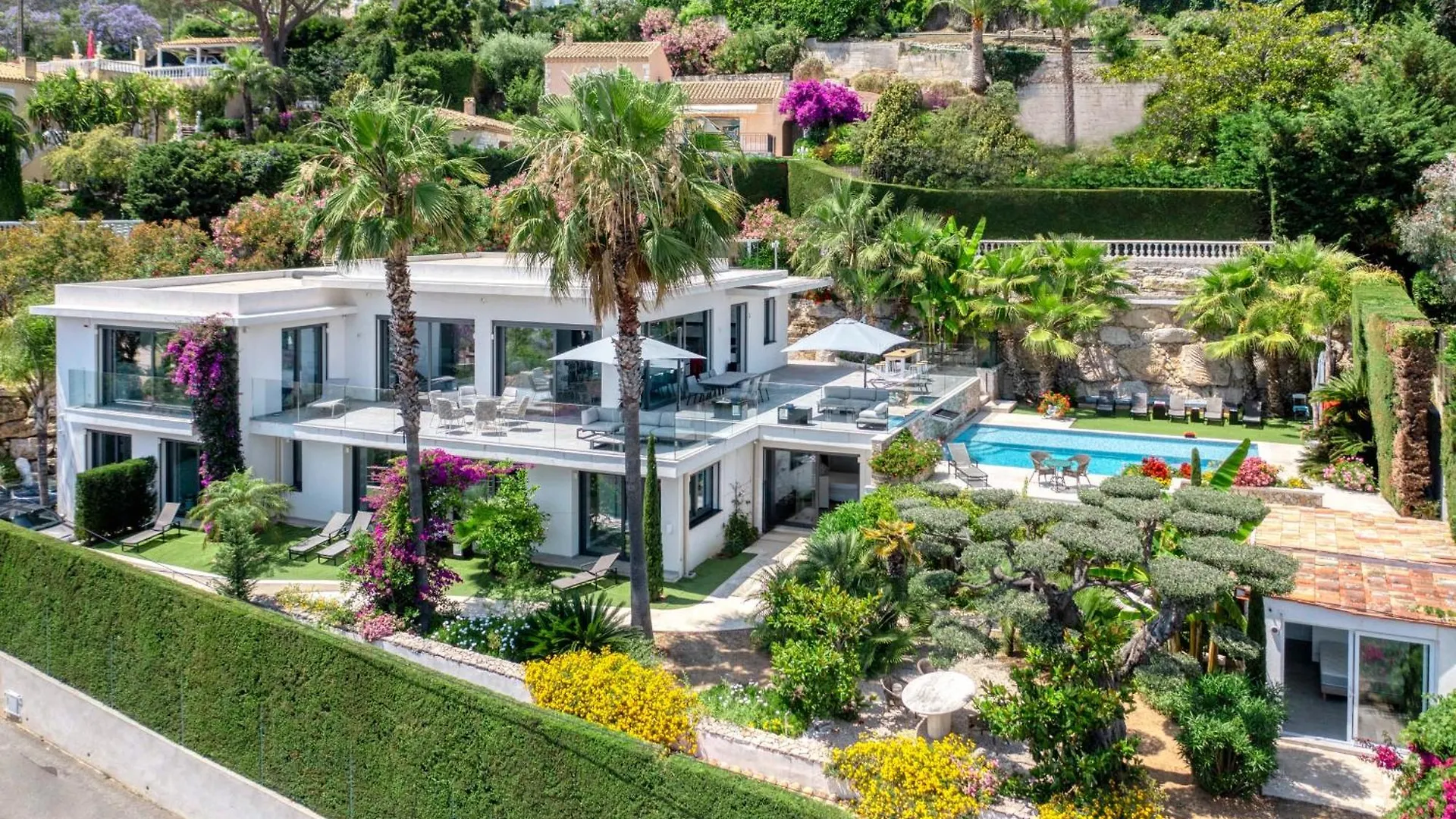 Ref 2128 - Cannes - Sea View Villa For Rent