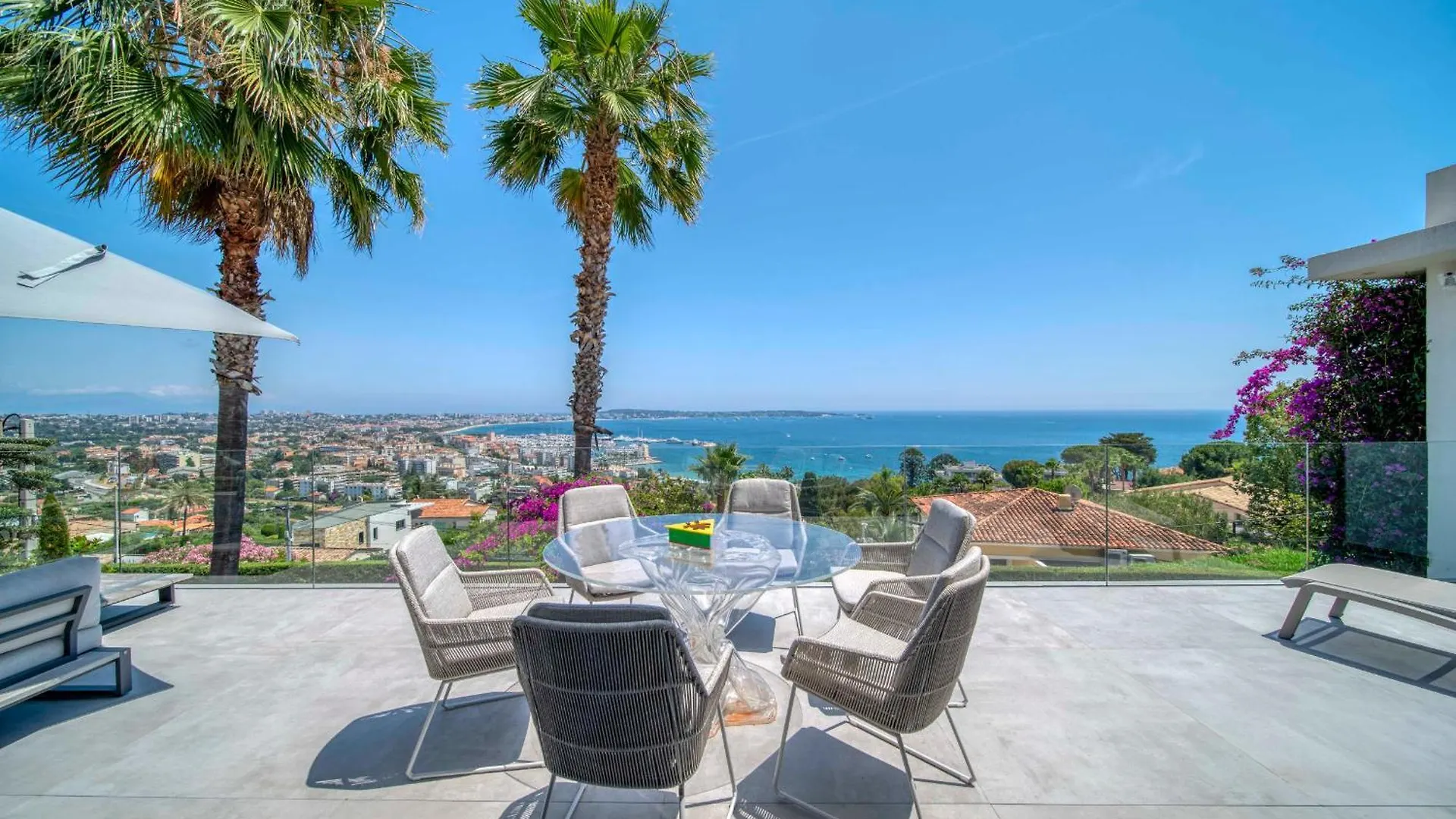 Ref 2128 - Cannes - Sea View Villa For Rent